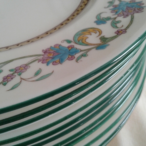 Set of 6 Vintage Wedgewood Dinner Plates 10 3/4" - Picture 5 of 9